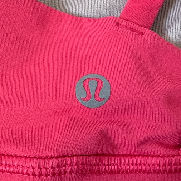 lululemon athletica Fuchsia Sports Bra - Picture 3 of 3